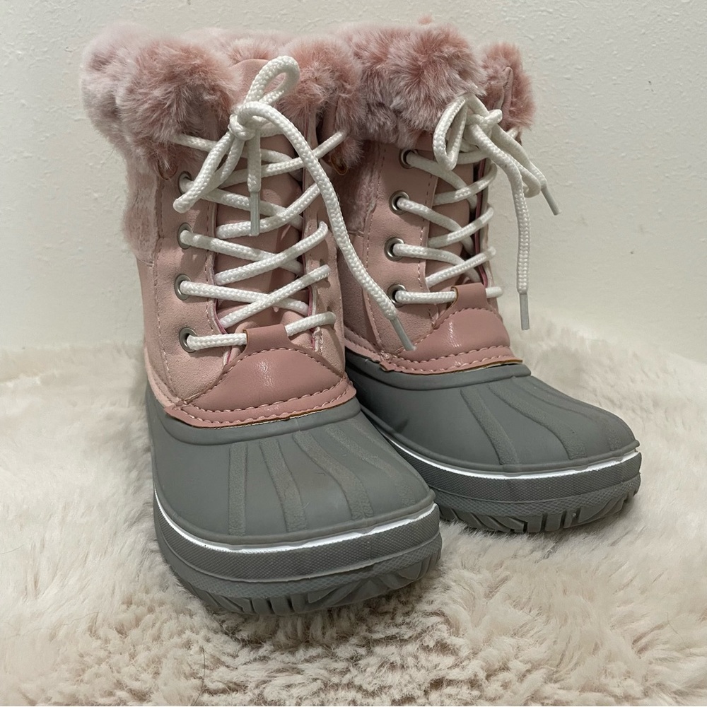 Toddler Snow boots size 10